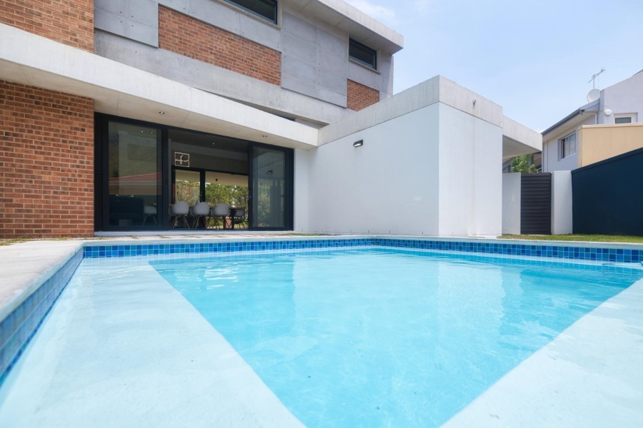 4 Bedroom Property for Sale in Hermanus Heights Western Cape